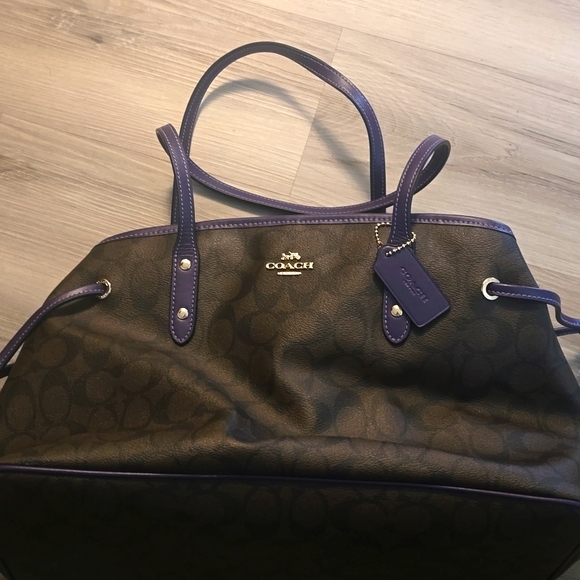 Coach purse - Picture 1 of 3